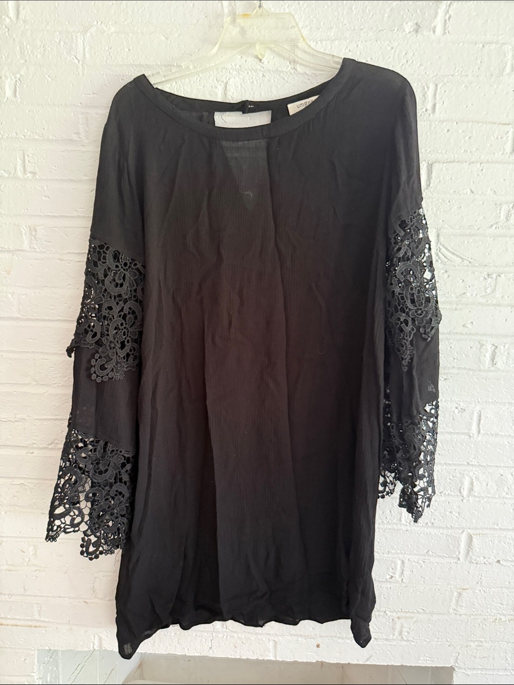 Umgee Black Tunic with Crochet Lace Sleeves